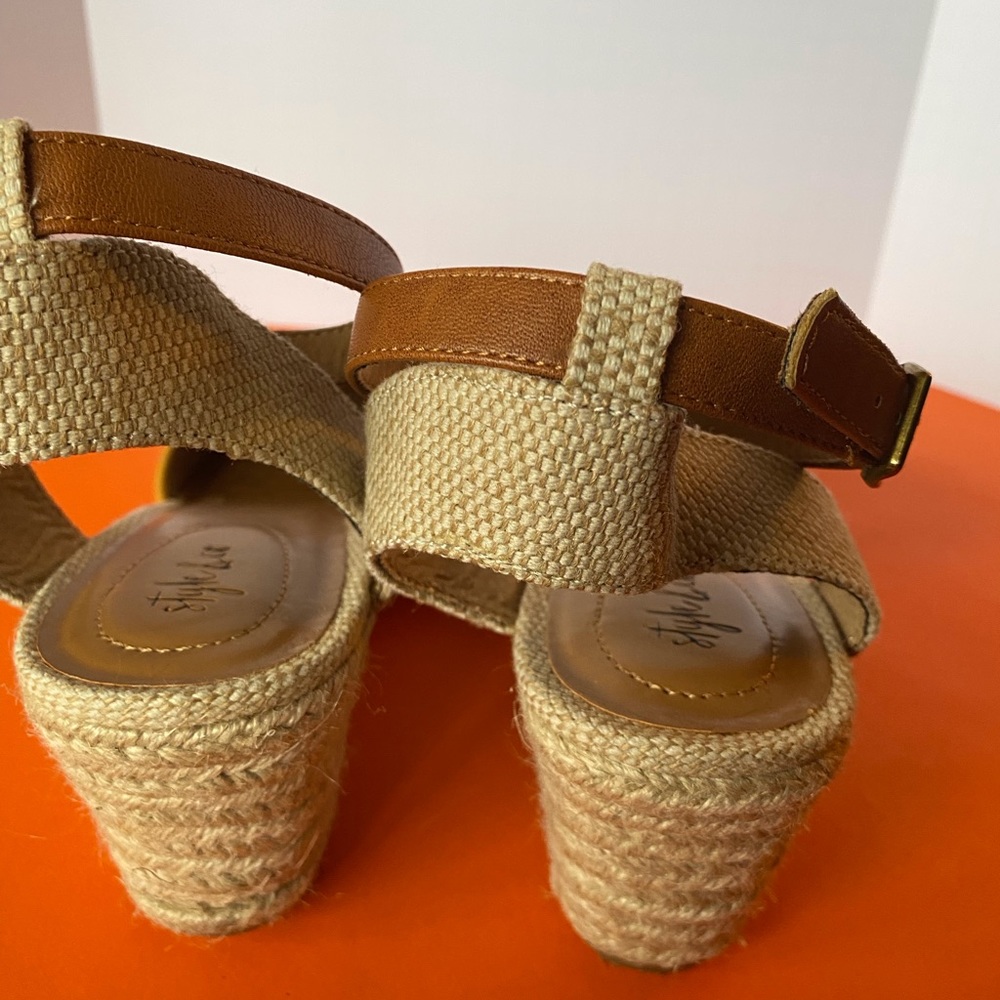 Style & Co Yellow Wedge Sandals - Picture 6 of 9